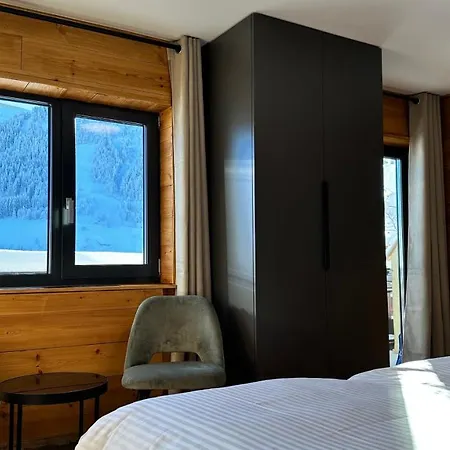 Alpen Lodge Riezlern Exterior foto