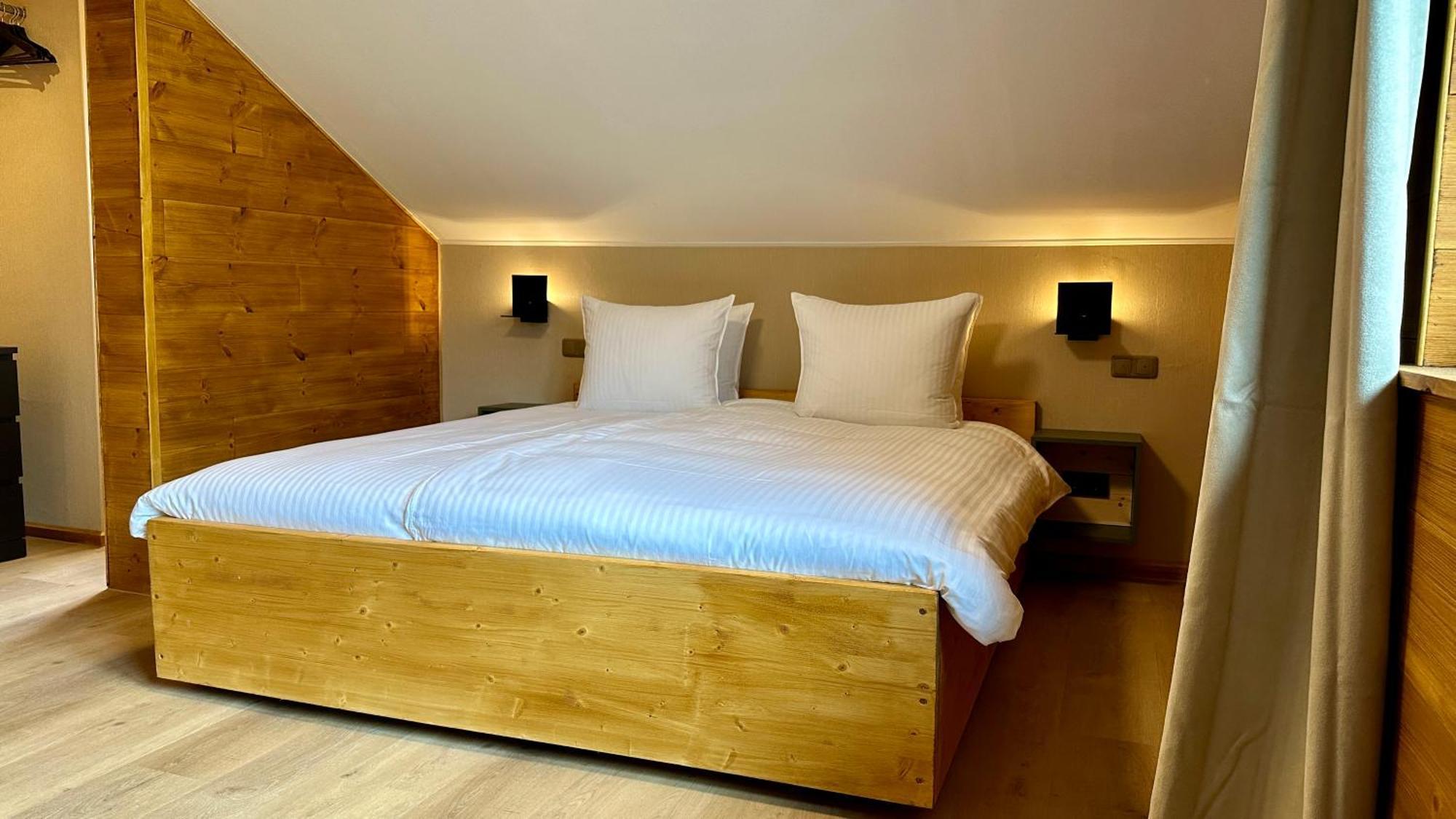 Hotel Alpen *